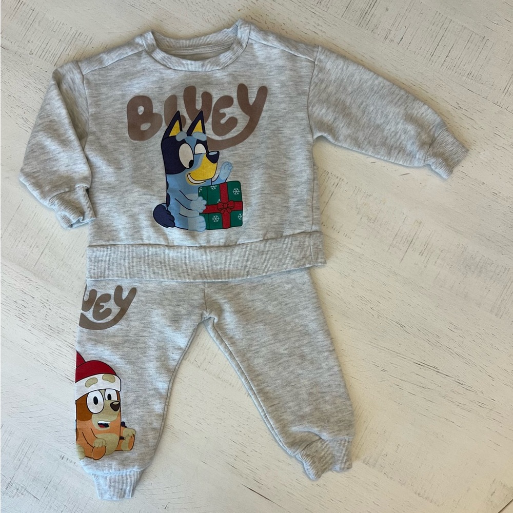 Bluey Baby Christmas Sweater Outfit - Picture 8 of 8